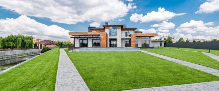 Top 7 Marketing Ideas For Promoting Your Landscaping Business